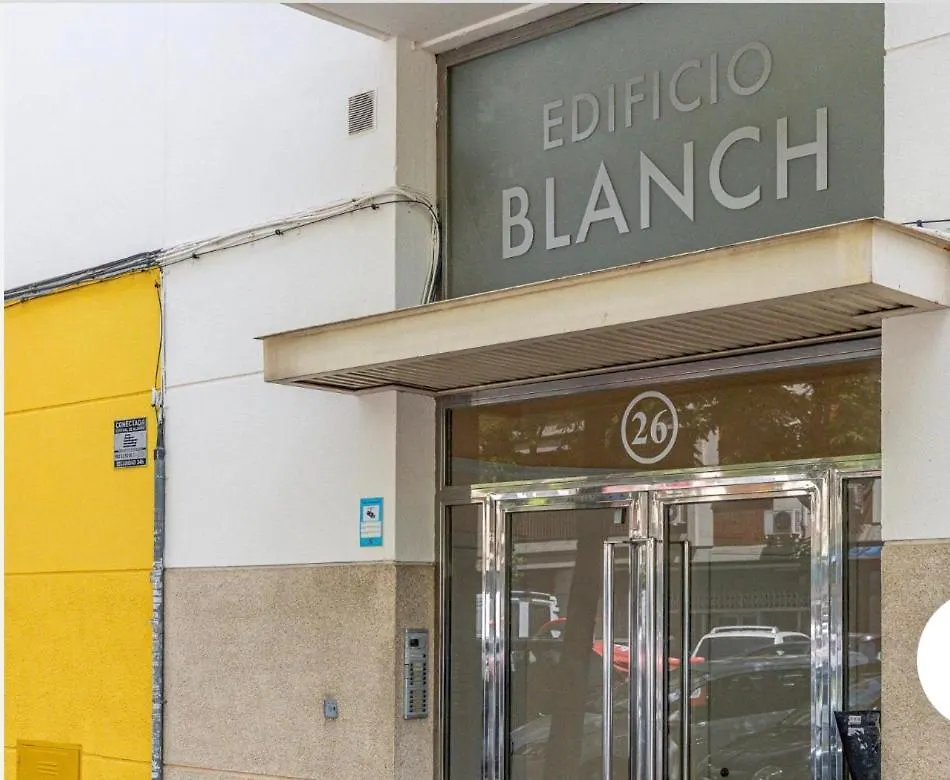 Exclusivo Duplex Con Terraza En Sevilla アパート