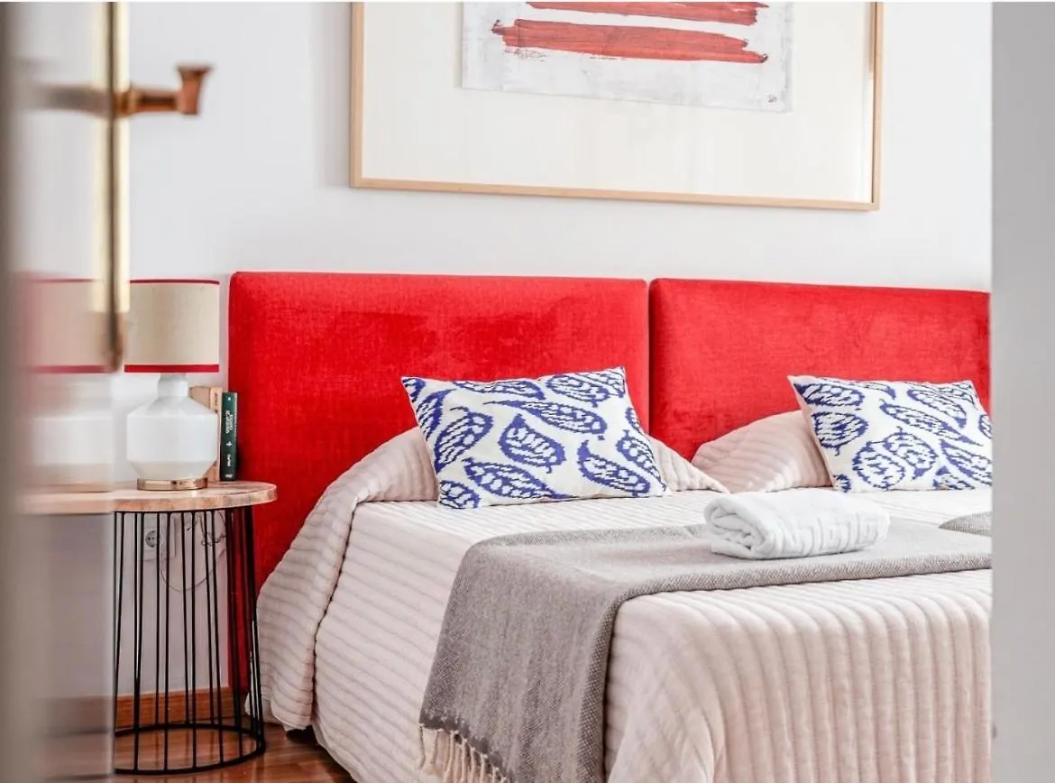 アパート Exclusivo Duplex Con Terraza En Sevilla スペイン