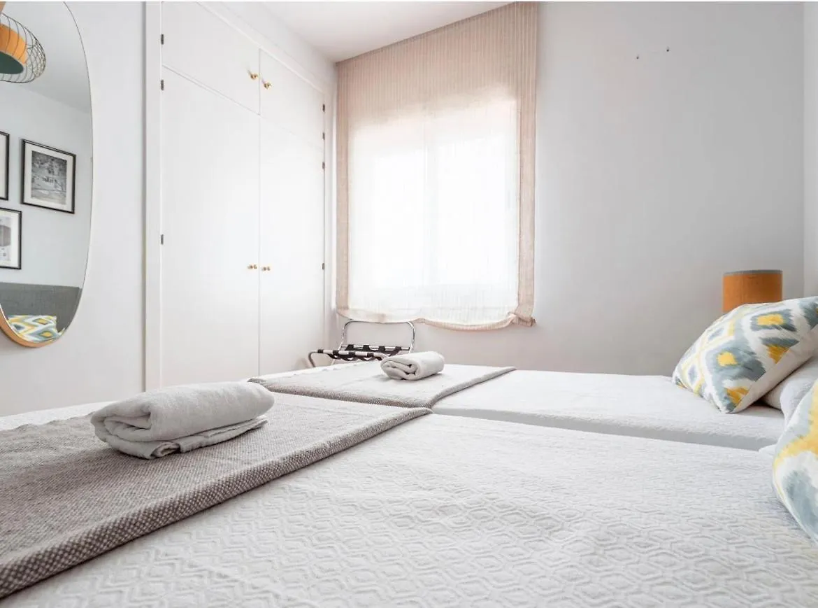 Exclusivo Duplex Con Terraza En Sevilla アパート