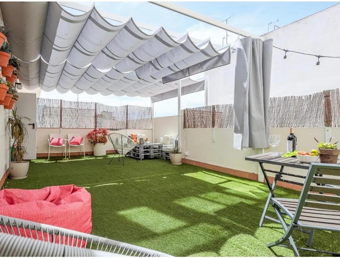 Exclusivo Duplex Con Terraza En Sevilla スペイン