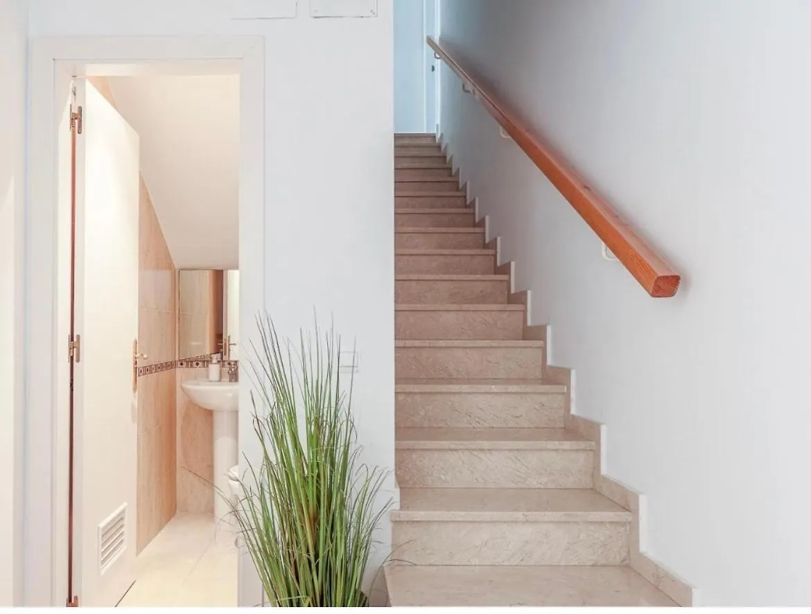 Exclusivo Duplex Con Terraza En Sevilla 0*, セビリア スペイン
